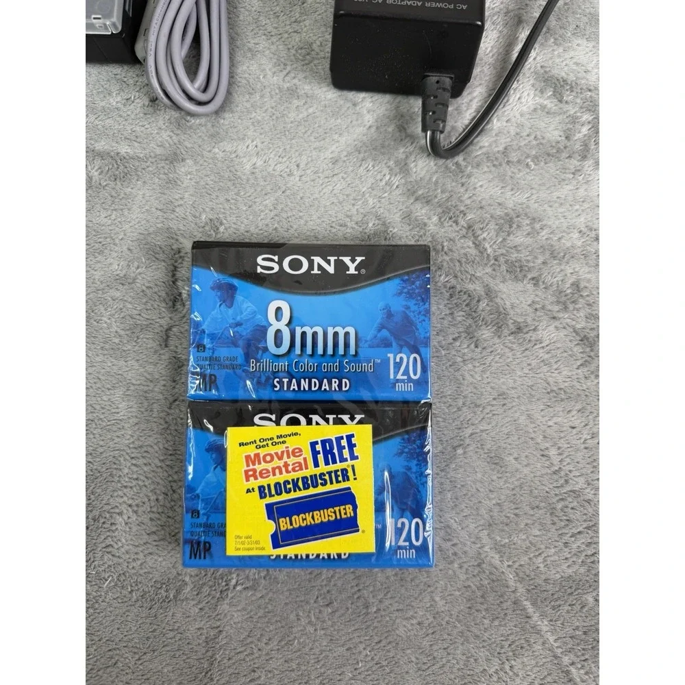 Sony CCD-TR5 Handycam Camcorder Lot As Is Untested